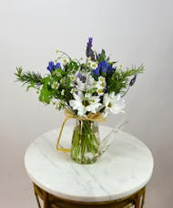 Deja Bleu - Floral Bouquet