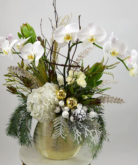 Christmas Flowers, Centerpieces & Gifts